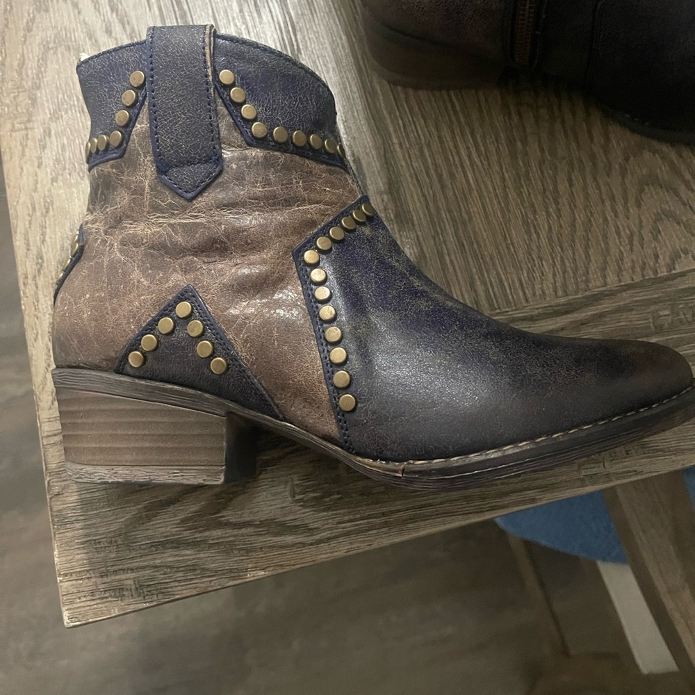 Ankle boots size 7.5. New in original box.